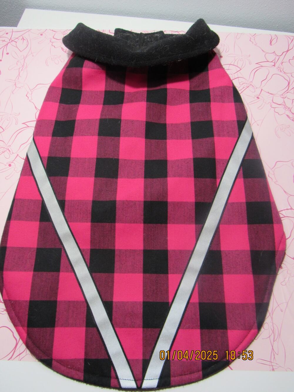 Pup in Plaid – Medium Dog Jacket in Chic Pink & Black